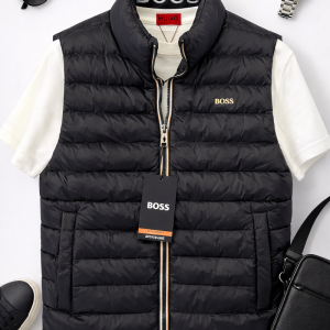 Vestă BOSS – Stil modern și confort premium