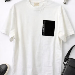 Tricou Calvin Klein – Design modern și stil minimalist